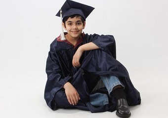 Indo-American Prodigy graduates from college at the age of 11 Indo-American Prodigy graduates from college at the age of 11