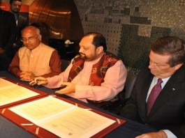 FICCI signs MoU with Toronto to facilitate Indo Canadian Co-productions