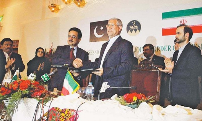 Iran & Pakistan sign agreements to boost security, trade Iran & Pakistan sign agreements to boost security, trade
