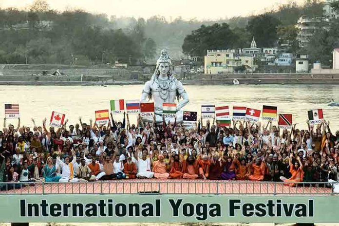 The three day Curtain Raiser International Yoga Fest inaugurated by Shri Shripad Yesso Naik The three day Curtain Raiser International Yoga Fest inaugurated by Shri Shripad Yesso Naik