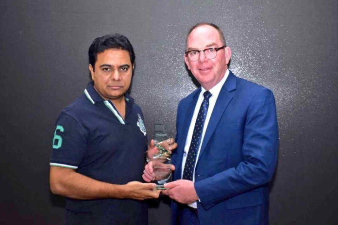 gets-global-champion-of-digital-literacy-award KTR Gets Global Champion Of Digital Literacy Award