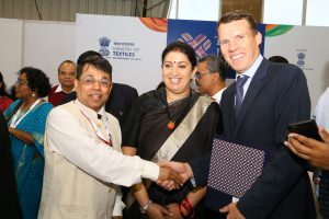 65 MoUs signed at Textiles India 2017 in the presence of Union Textiles Minister Smt. Smriti Zubin Irani