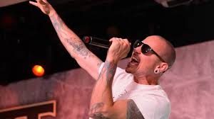 Chester Bennington, lead singer of Linkin Park passes away