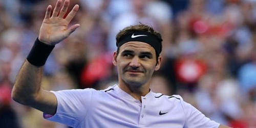 Roger Federer becomes oldest world No 1 in tennis history