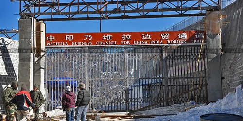 Bilateral trade between India and China resumes through Nathu La border