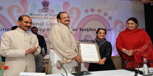 Venkaiah Naidu conferred textiles awards