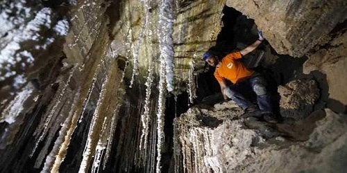 world's longest salt cave